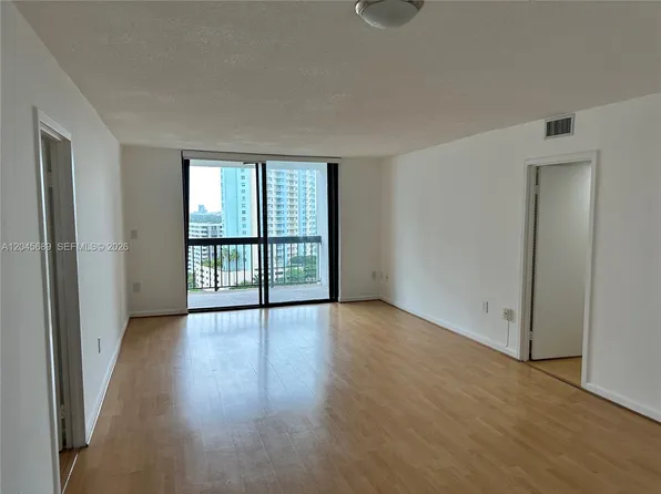 2333 Brickell Ave, Miami, FL