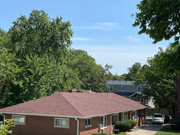 9437 Burlington Ave APT 3, Brookfield, IL 60513