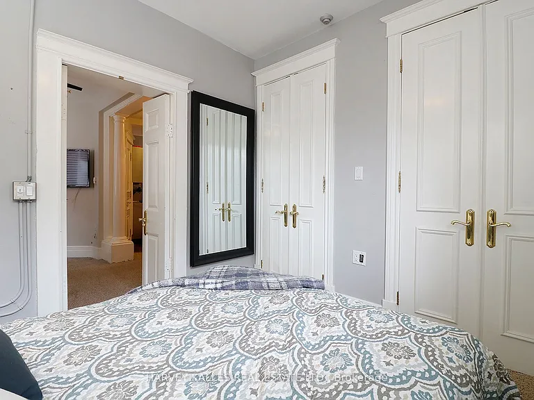 27 Hiawatha Rd #4 — Photo 16