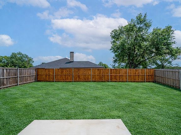 2nd image of 103 Brooks Dr