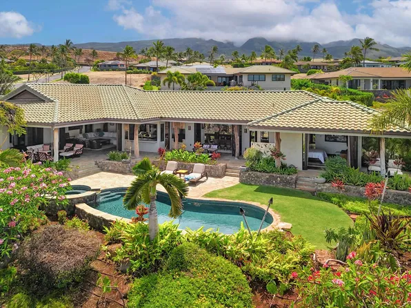 137 Anapuni Loop, Lahaina, HI 96761
