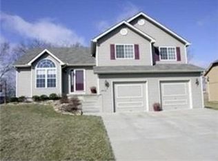 8012 N Spruce Ave, Kansas City, MO 64119