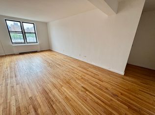 23-35 Broadway #6B, Astoria, NY 11106