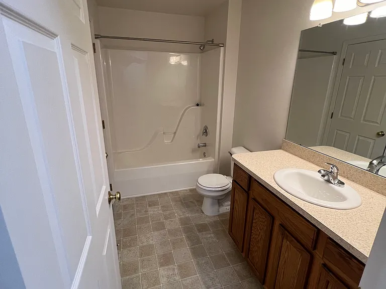 2504 W Lafayette Blvd — Photo 12