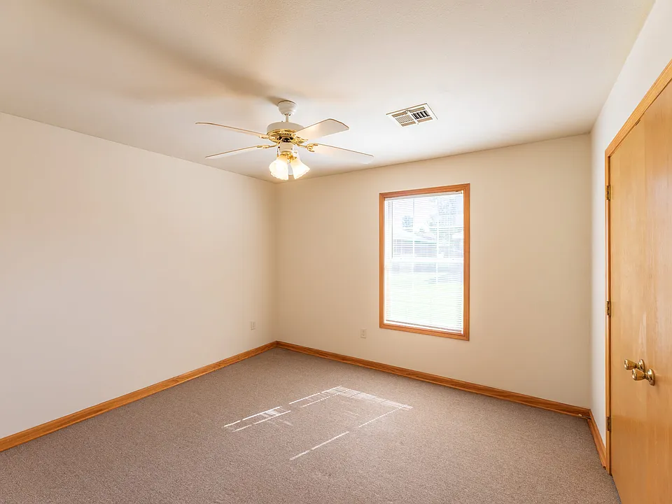 1314_GUILLORY_STREET-bedroom2_09082026