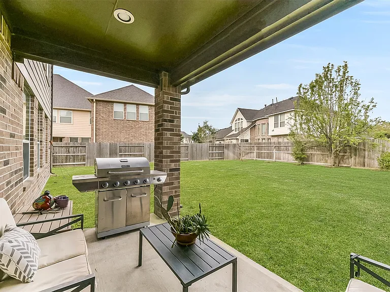 13918 Majestic Spring Ln — Photo 36