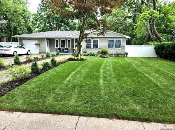 122 3rd Avenue, Brentwood, NY 11717