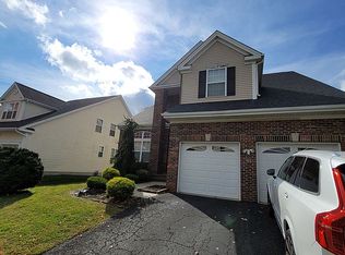 36 Fela Dr, Parlin, NJ 08859