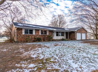 221 W 300th Rd S, Warsaw, IN 46580