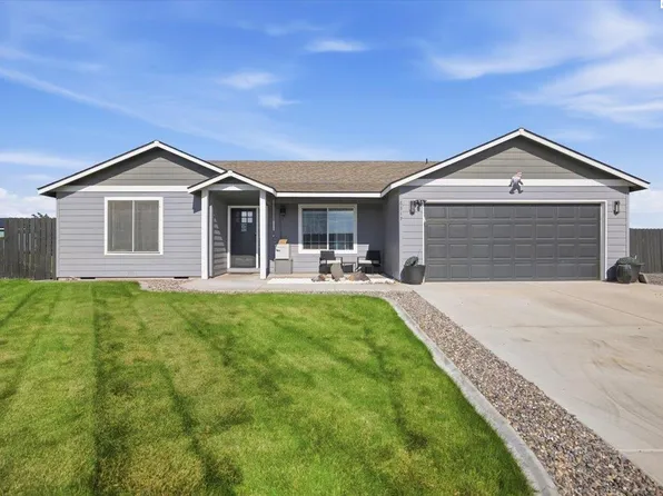 6312 Bulldog Ln, Pasco, WA 99301