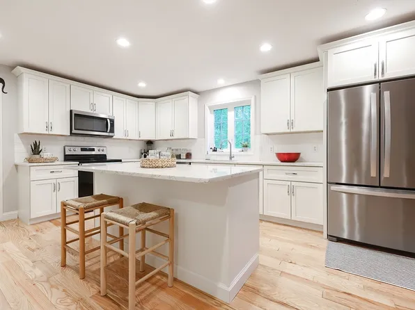 111 Arizona Ave, Holden, MA 01520