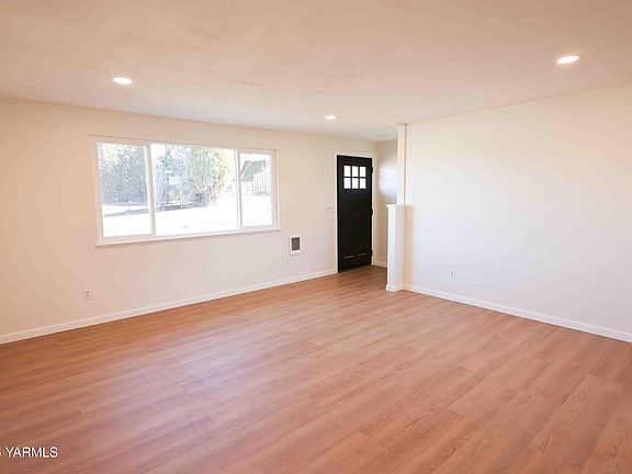 5th image of 502 Friedline Rd