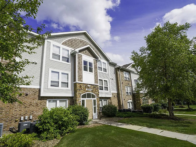 Brentwood Park Apartments — Photo 50