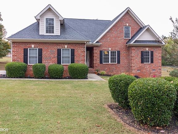 3rd image of 5 Hannah Springs Ct