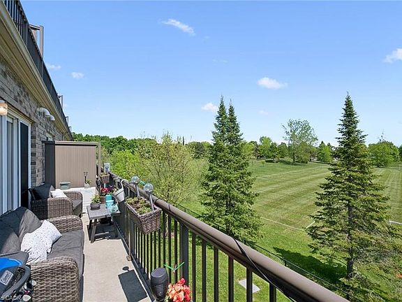 4th image of 35 Mountford Dr #85