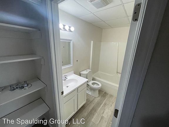 3rd image of 222 N Franklin St #8148580