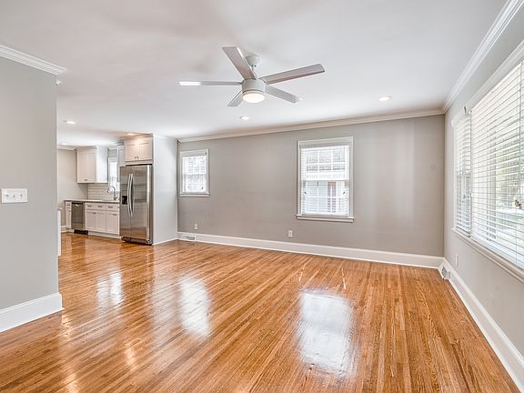 2nd image of 1628 Logie Ave