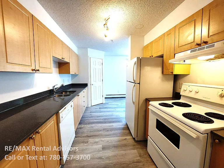 10403 98th Ave NW #311 — Photo 3