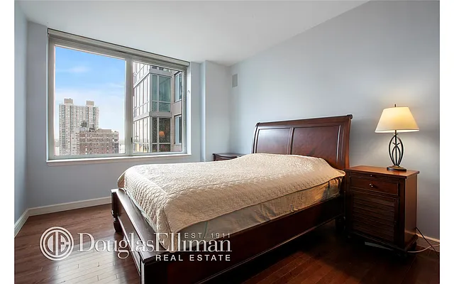 Rented by Douglas Elliman | media 22