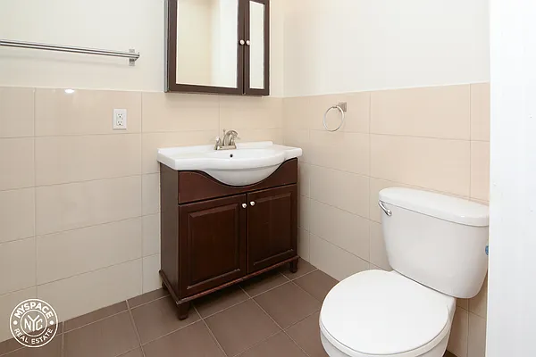 Rented by MySpaceNYC | media 10