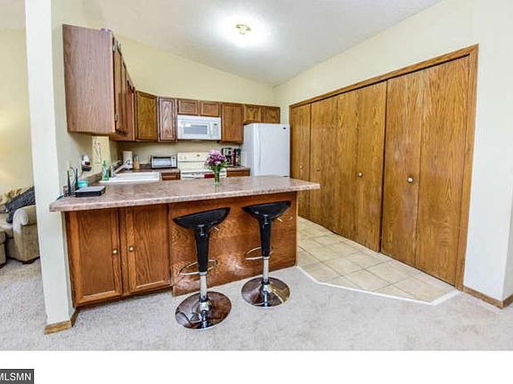 5th image of 3317 Arcade St #3317F