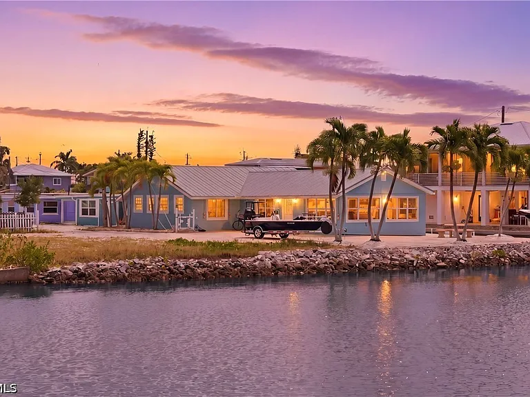 2669 Coco Plum Dr — Photo 1