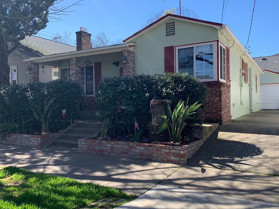 2nd image of 2408 17th St