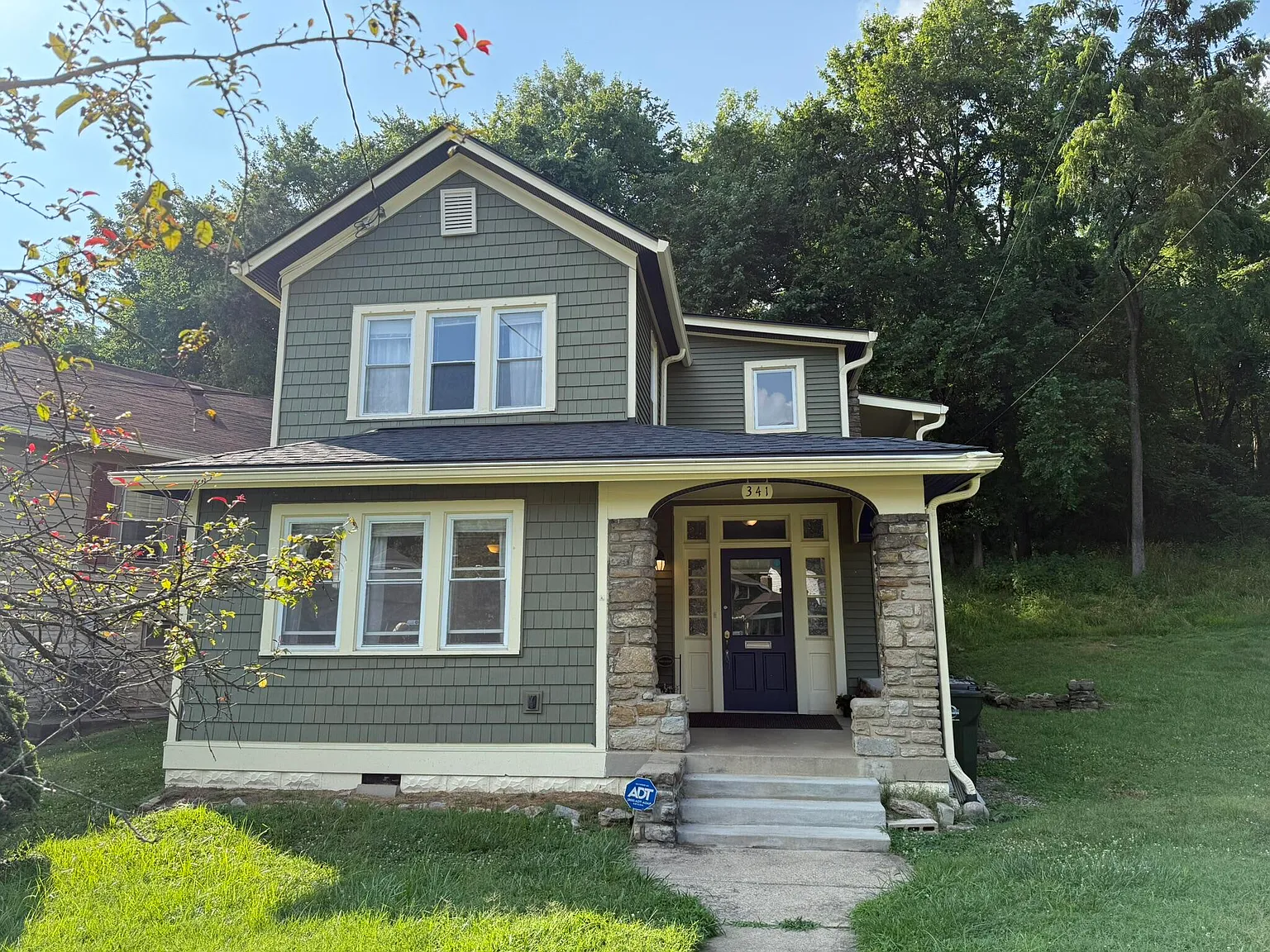 341 Overton St photo 1