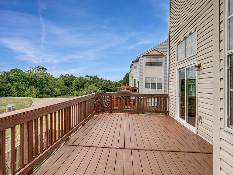 21639 Kings Crossing Ter — Photo 12