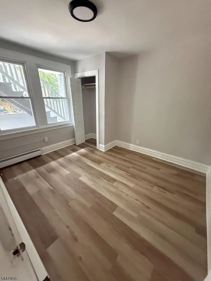 2 bed, 1.0 bath, $2,300 — Photo 4