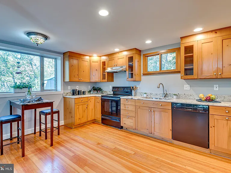 612 Holly Ridge Rd — Photo 27