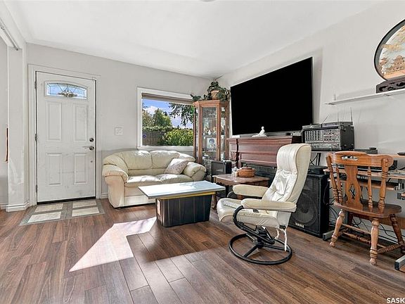 4th image of 2210 20th STREET W
