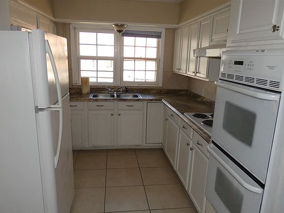 5th image of 702 NW Laird Ave