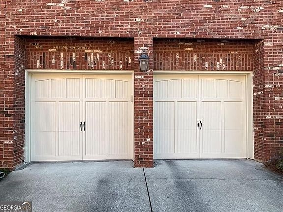 3rd image of 6193 Spalding Dr