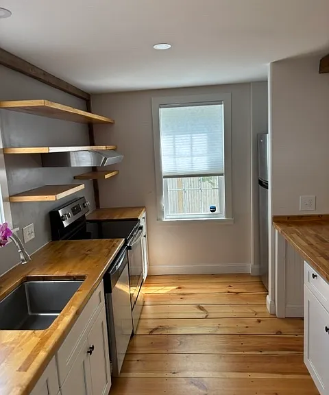 6 Pleasant St #1 — Photo 9