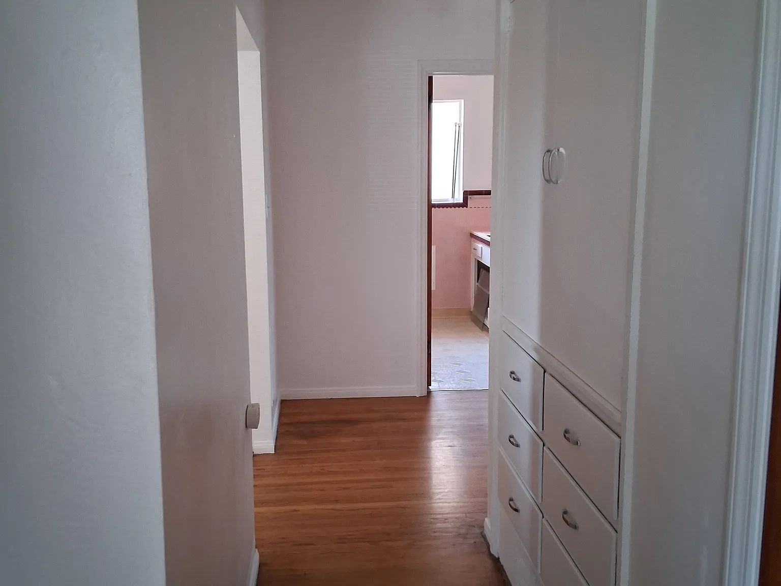 3 bed, $3,600 — Photo 3