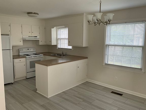 5th image of 612 Garland Dr #B