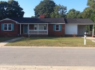 2110 Seminole Dr, Fayetteville, NC 28306