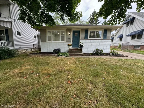 23616 Clifford Dr, North Olmsted, OH 44070