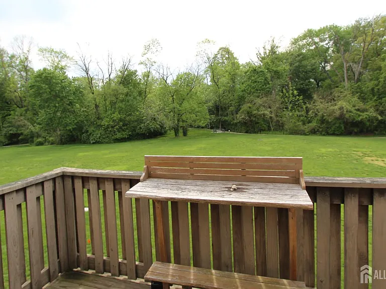 1112 Aspen Dr — Photo 17