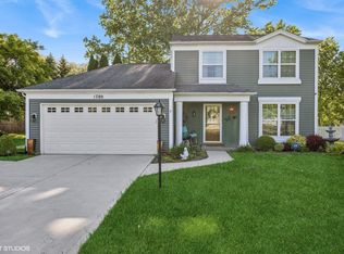 1780 Mission Hills Dr, Elgin, IL 60123