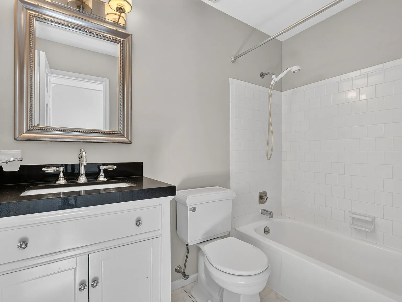 4 bed, 1920 sqft, $3,850 — Photo 4