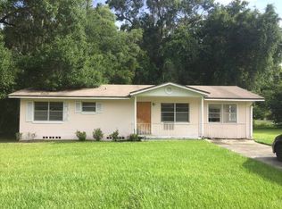 631 E Voorhis Ave, Deland, FL 32724