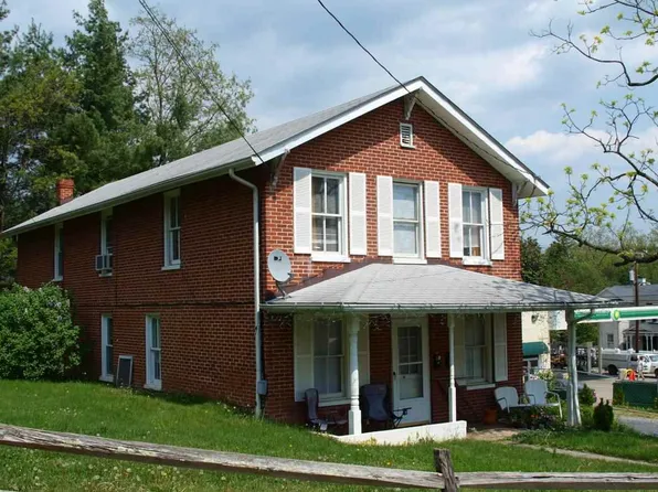 15 Virginia Ave, Staunton, VA 24401