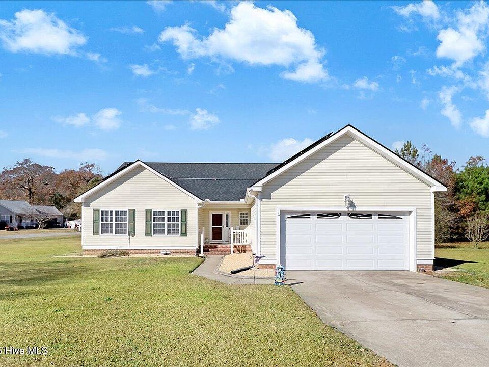 1st image of 301 Towbridge Lane