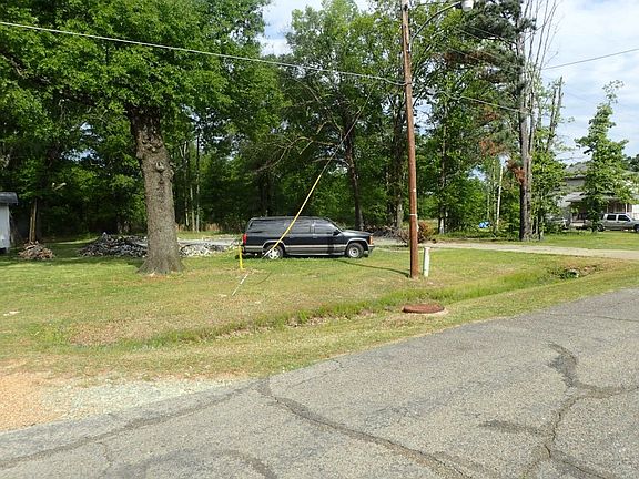 3rd image of 1221 Martin Luther King Dr