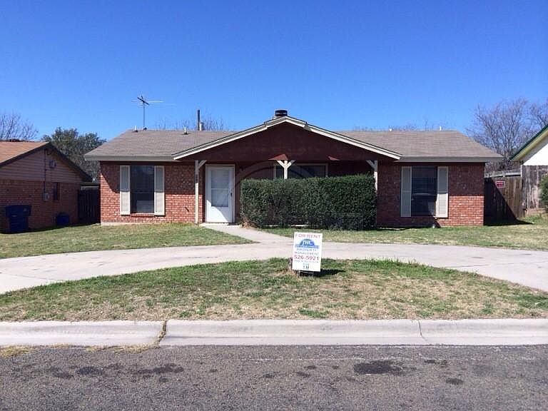 1st image of 205 Bridle Dr
