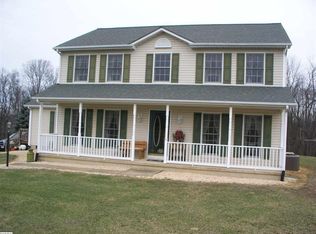 1103 Chestnut Ridge Rd, Staunton, VA 24401