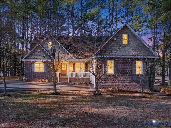 117 Woodger Cir, Louisa, VA 23093