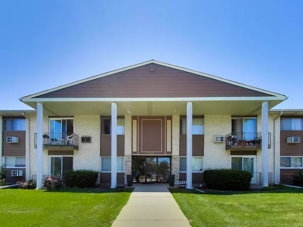 9518 Dee Rd APT 1E, Des Plaines, IL 60016